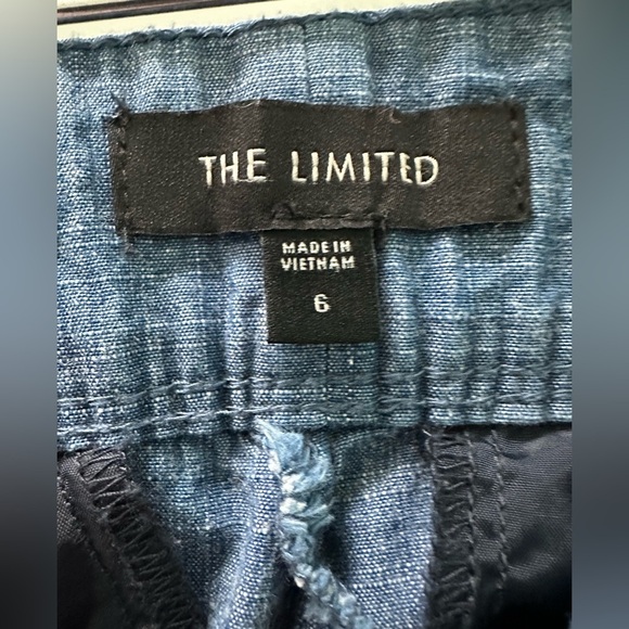 The Limited Women's Sailor Shorts Size 6 Blue Button Detail Chambray Denim - Picture 4 of 6